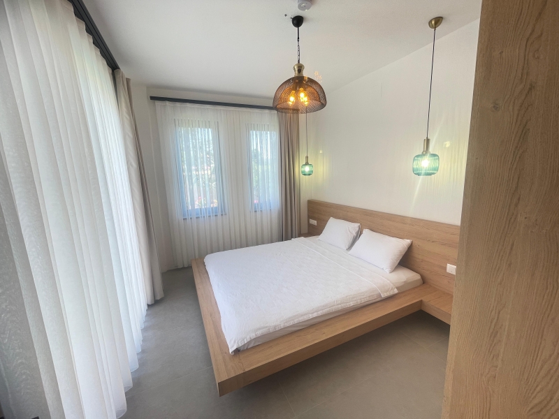 Villa S